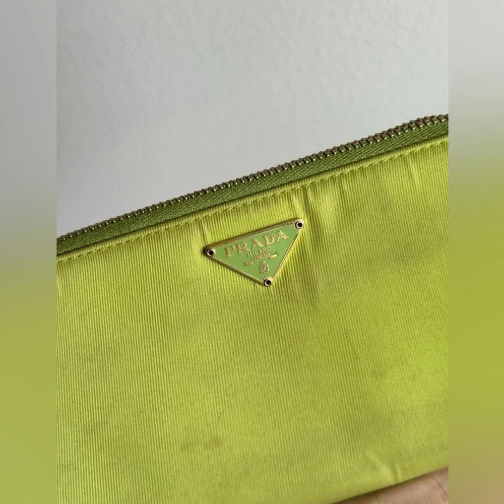 PRADA Tessuto Nylon Zip Around Wallet Green - Picture 2 of 14